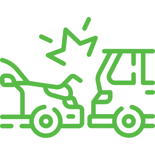 Symbol, das einen Autounfall zeigt. Die Umrisse zeigen zwei kollidierende Fahrzeuge, zwischen denen sich ein Aufprall ereignet. Die Fahrzeuge sind in einem einfachen, modernen Linienstil gehalten und grün vor einem transparenten Hintergrund gefärbt.